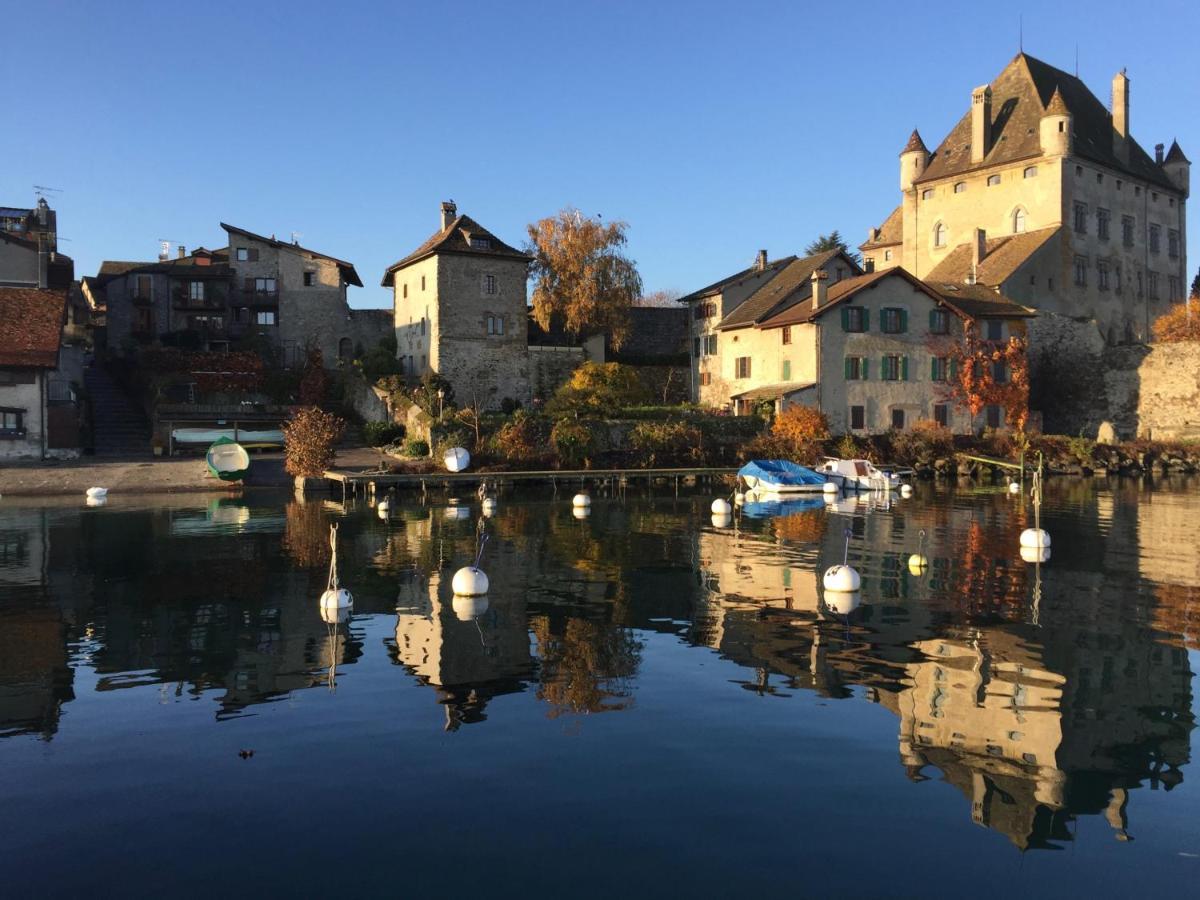 A Room With A View - Maisonnette Dans Bourg Medieval Au Bord Du Lac Leman Yvoire Exteriér fotografie